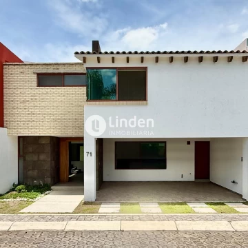 Casa en Venta en Quintas de Cortés, San Pedro Cholula, Zerezotla.