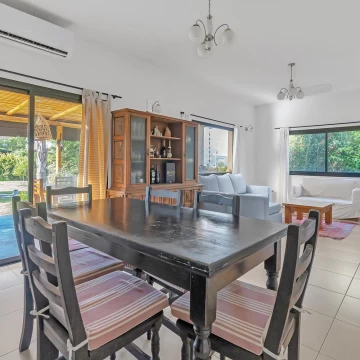 Gran oportunidad de precio!! Casa en Venta en Manzanares Chico