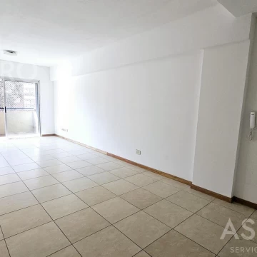 Amplio Monoambiente en Alquiler - V Pueyrredon