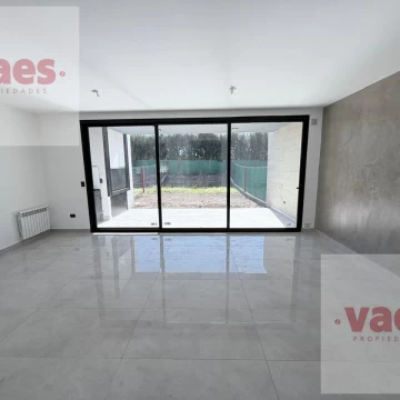 VENTA - Dúplex de Categoría de 3 Dormitorios | Alqarias – Siete Soles |