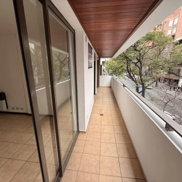 Departamento en venta 2 dorm 2 baños y gran balcón en Nueva Córdoba 