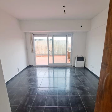 Venta - Departamento  -  2 Ambientes con Balcón Terraza  -  Apto Crédito  - Permuta - Almagro