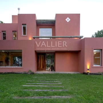 Casa Venta en Costa Esmeralda - Residencial 1 UF