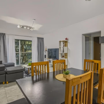 Calle 55 e 9 y 10, 1 DORMITORIO, 2do PISO AL FRENTE