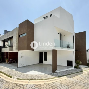 Casa en Venta en Parque Veracruz, Lomas de Angelopolis III.