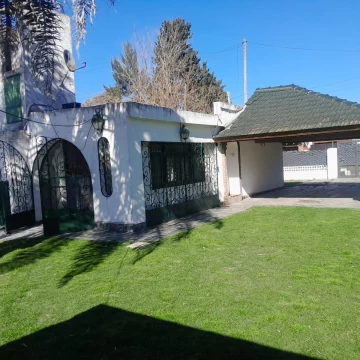 Villa Adelina 2227