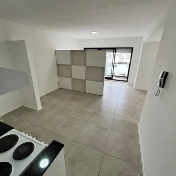 Monoambiente en alquiler con balcón y amenities  Urquiza 3400 Rosario