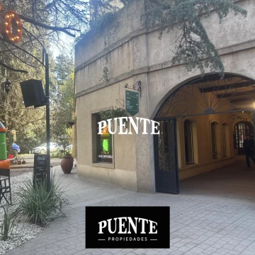 Local en PLAZA Canning en Planta Baja