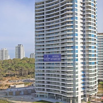 Departamento - Playa Brava
