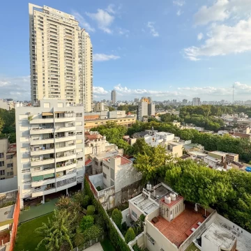 Excelente 3 amb. con Dep. de Servicio Balcon