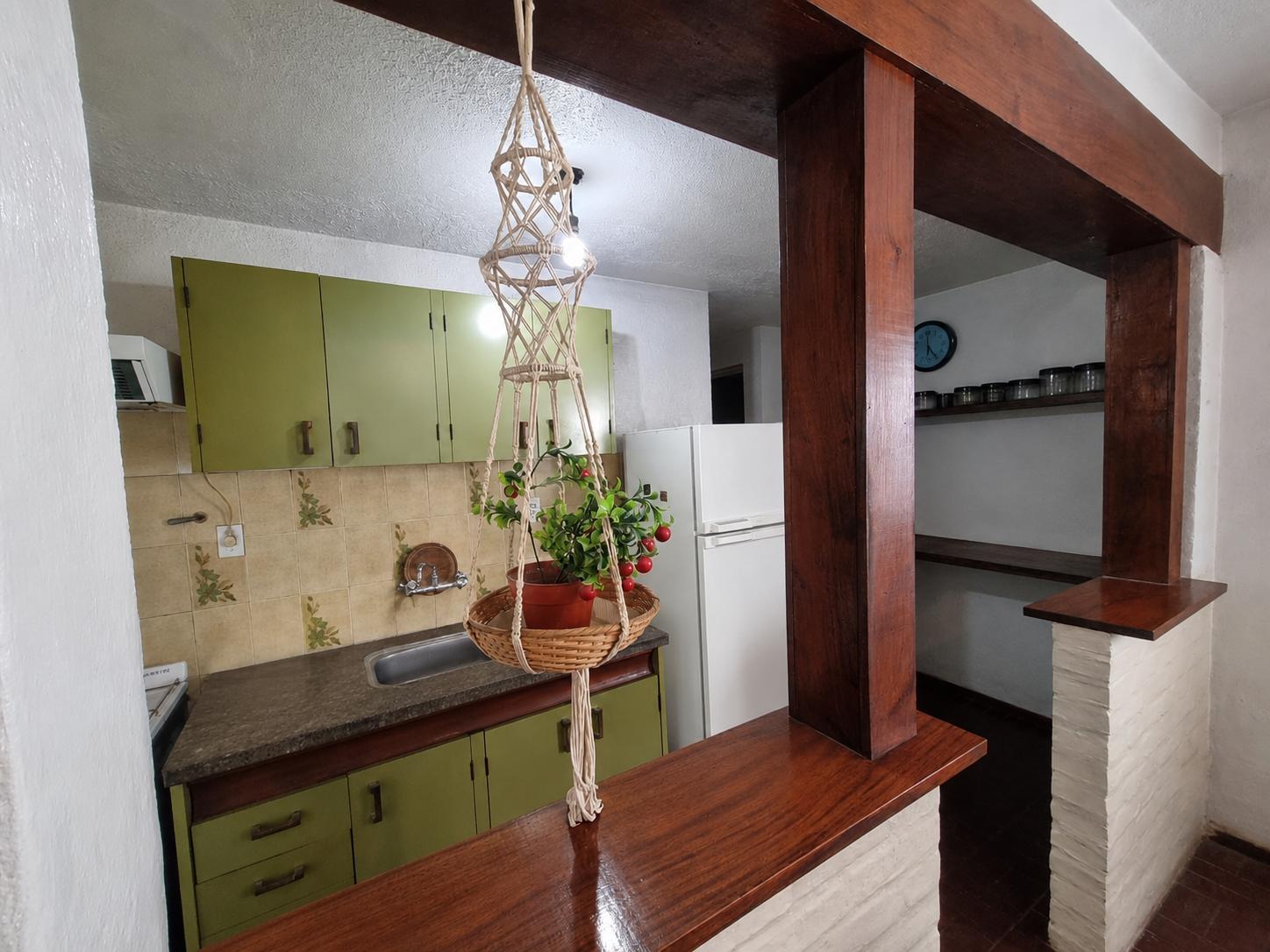 Barra separadora comedor-cocina