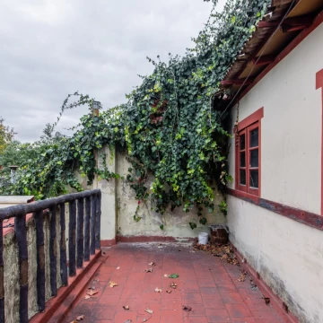 Venta. PH 4 ambie. Terraza. Patio. Para refaccionar totalmente. Colegiales