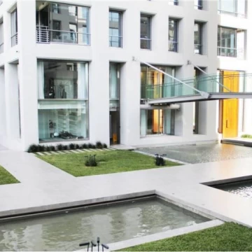 Juan Carlos Cruz 100 - Amplio 2 ambientes con cochera, Edificio Al Rio