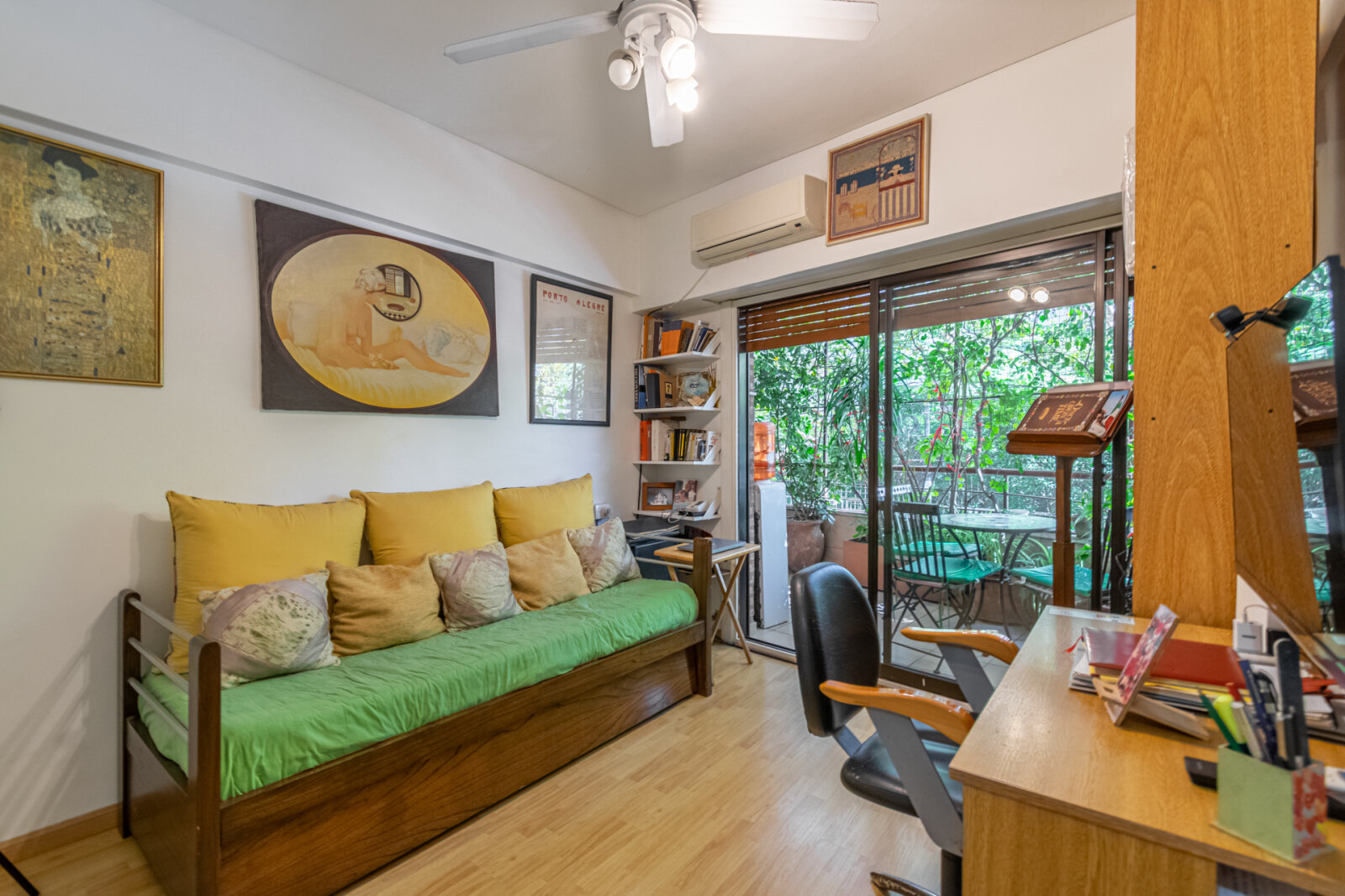 Dormitorio secundario / Escritorio