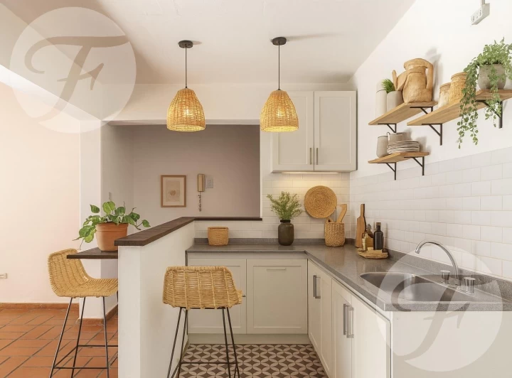 Casa en venta en San Pedro con 3 unidades, jardin y piscina - Apta credito - Ituzaingo al 1100