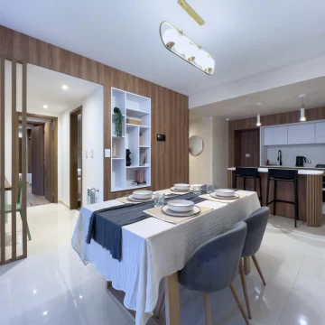 Departamento en venta de dos dormitorios con cochera, patio exclusivo y parrilla en Rosario - Centro