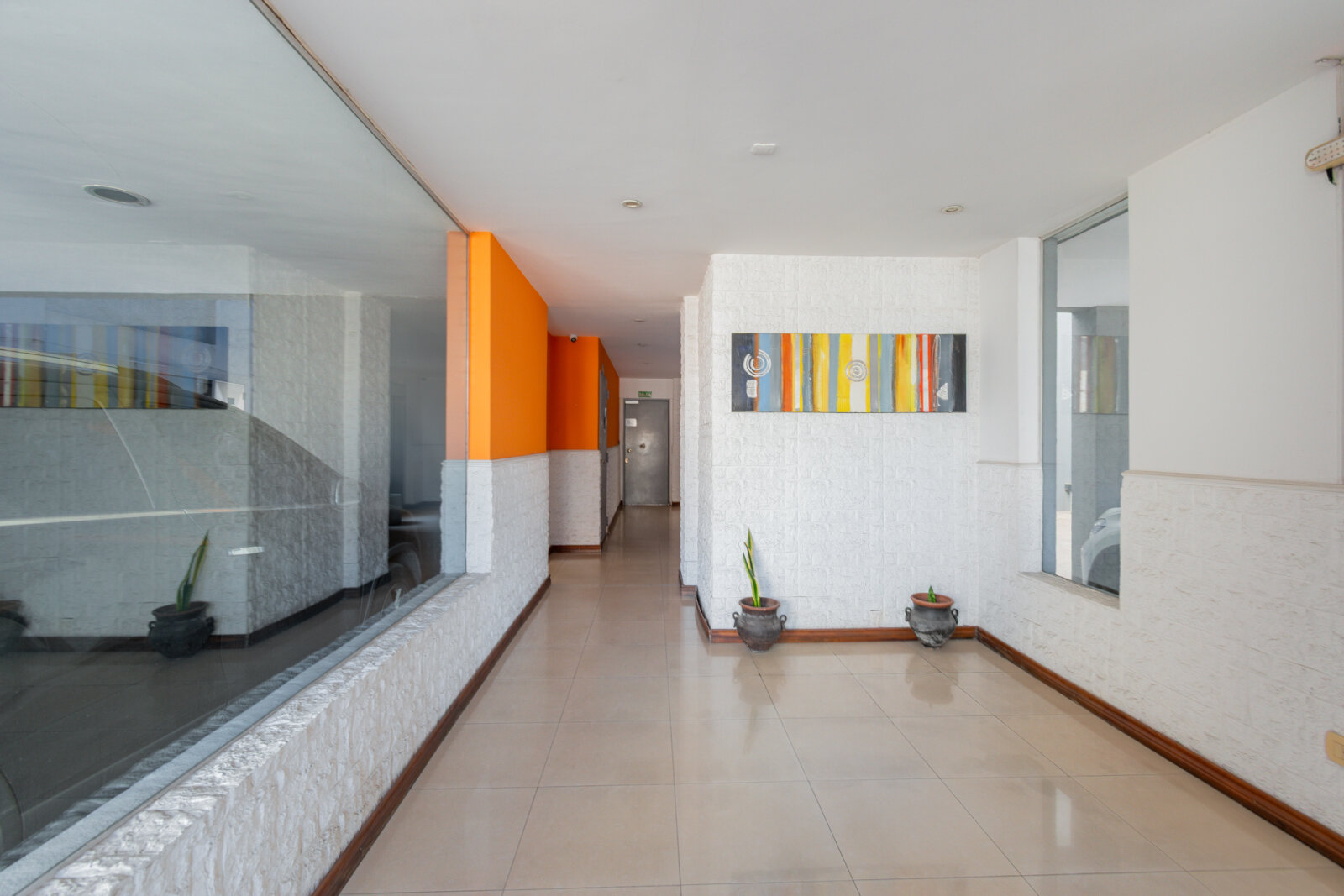 hall edificio PB