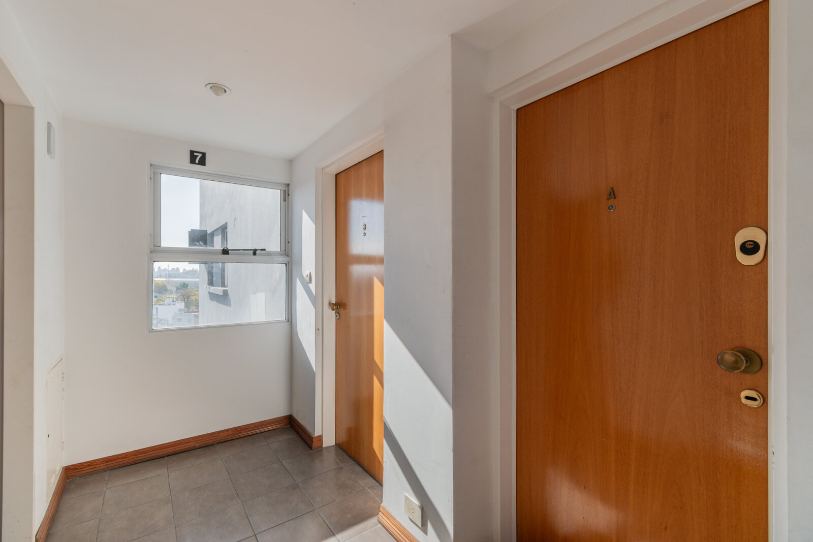 Hall 7mo piso
