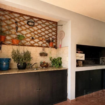 Casa en Carpinteria Ocasion!! Amoblada..3 Amb.