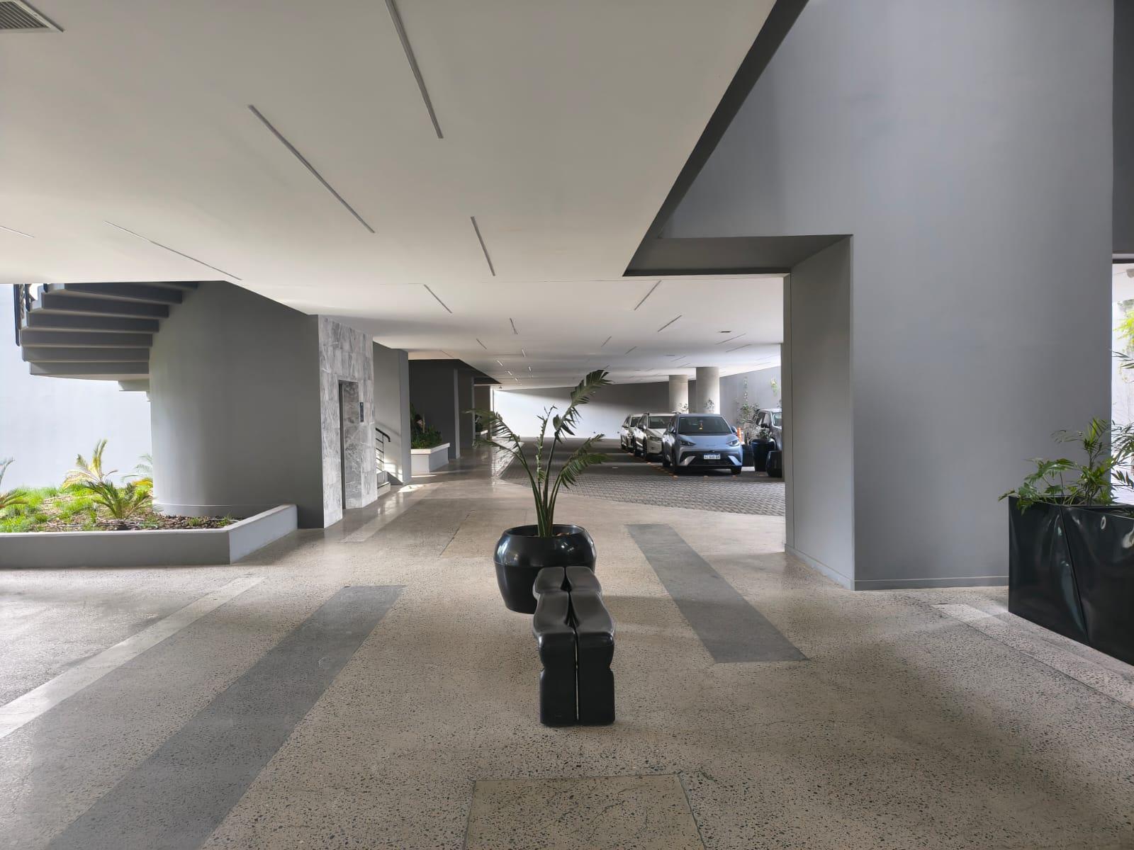 VISTA DE PARKING DE CORTESIA