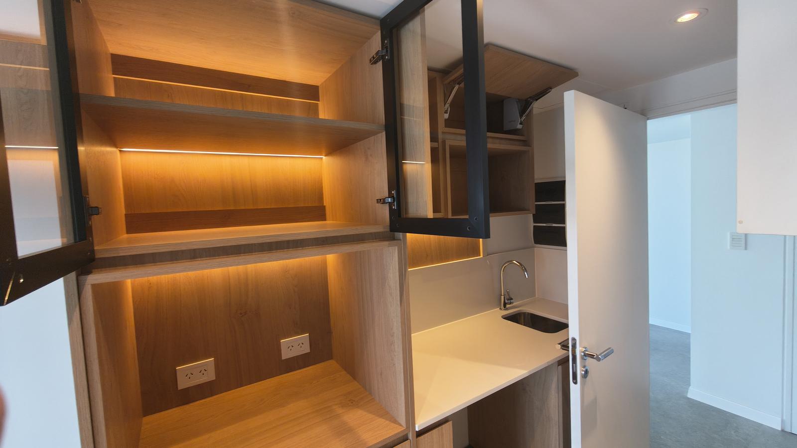 COCINA Y SU LUGAR DE GUARDADO