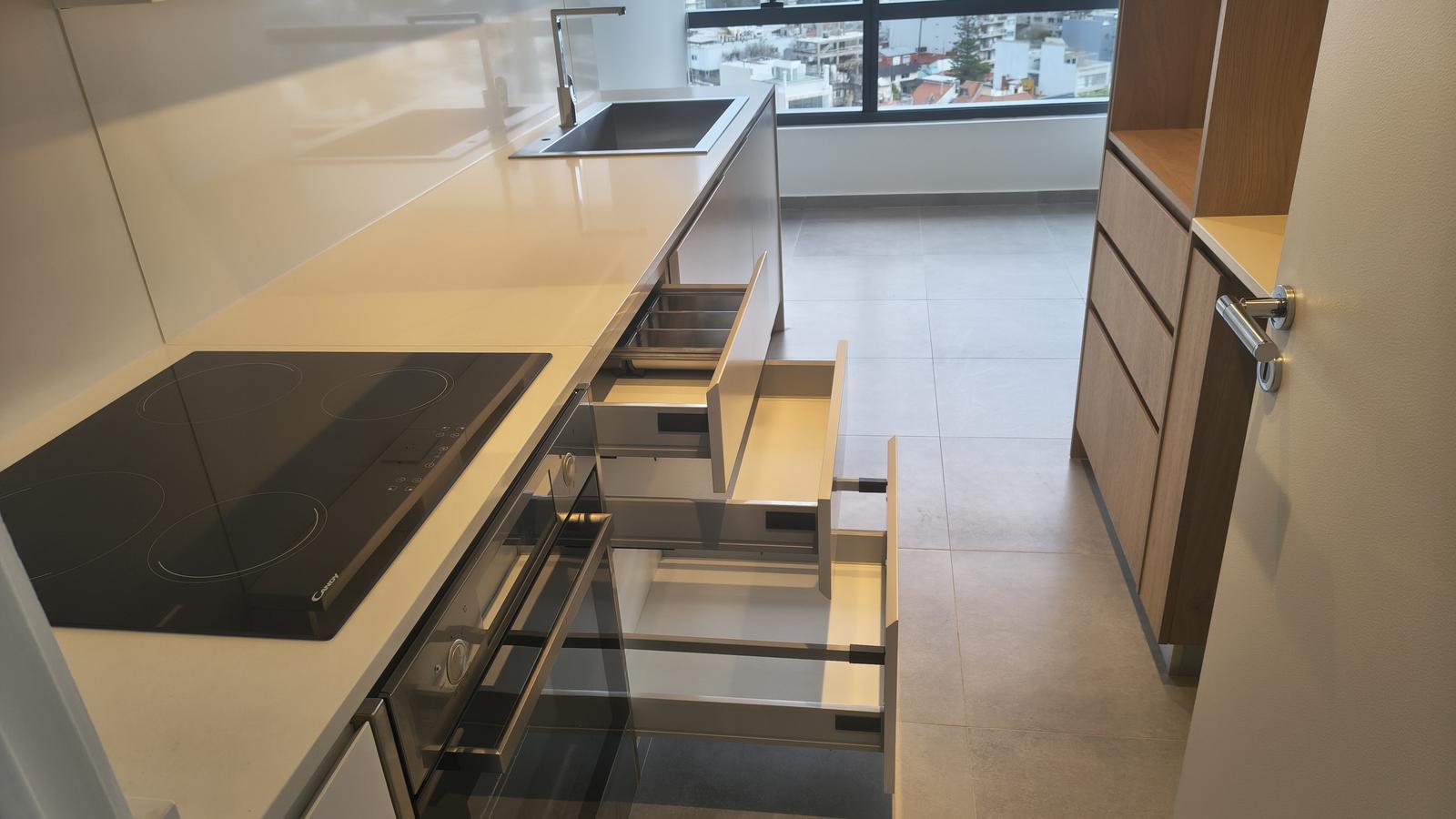 COCINA Y ESPACIO GUARDADO