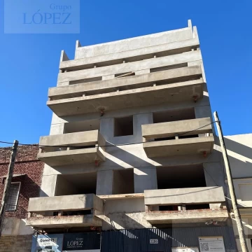 Venta – Departamento con Balcón 4° piso en Saavedra – En Construcción