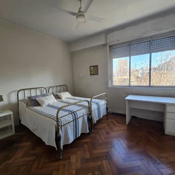 Departamento en Venta con vista abierta a la plaza Las Heras