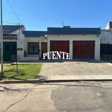 Casa en Banfield Este