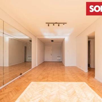Departamento en venta, apto crédito, 3 ambientes con 2 baños. Espacio guardacoche.