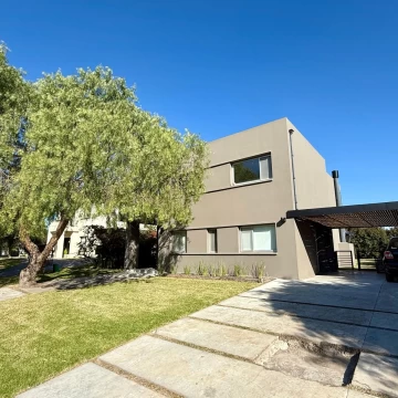 Casa en venta Santa Clara Villanueva
