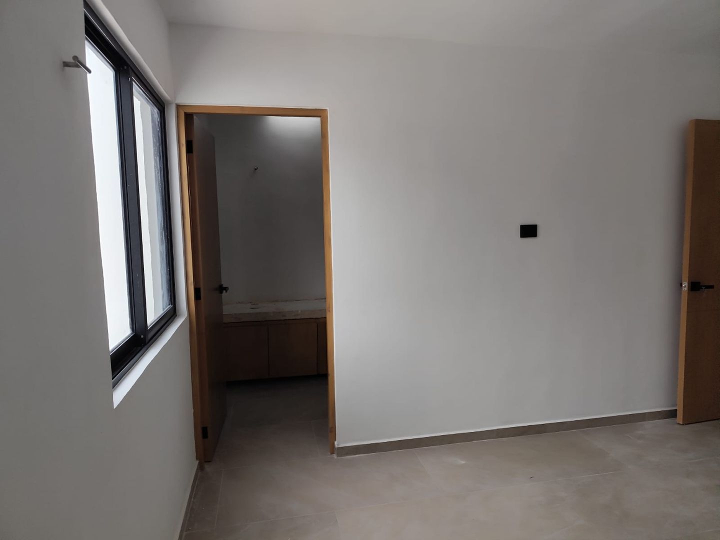 cf2dd6ec-9370-4d57-9c5b-d10feb83f3d0.jpg