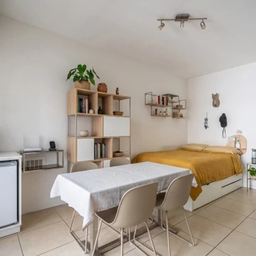 VENTA - DEPARTAMENTO - MONOAMBIENTE - LUMINOSO EN BALVANERA