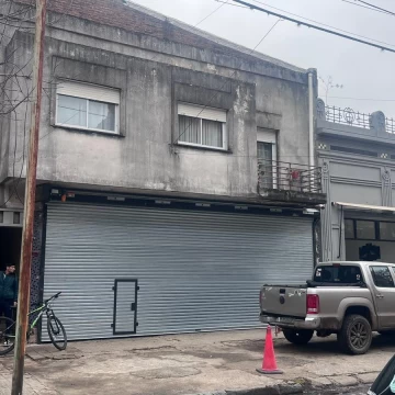 Local en PH sobre lote de 9,2x30