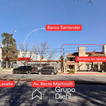 Terreno COMERCIAL a la VENTA  frente al colegio Lasalle 