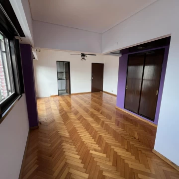 Departamento de dos ambientes en Almagro Norte