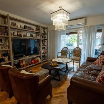 Departamento en Venta - 4 Ambientes con Dependencia - Apto Credito- Cochera - Baulera