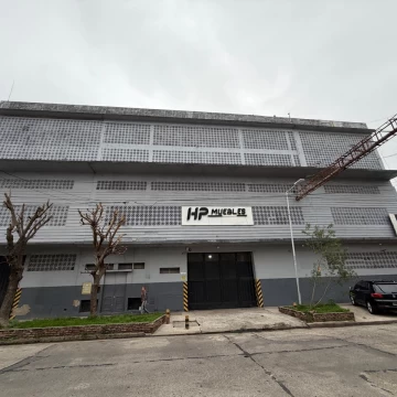 Venta Depósito en 3 plantas - 3254 m2 - Sarandi, Zonificación Industrial.