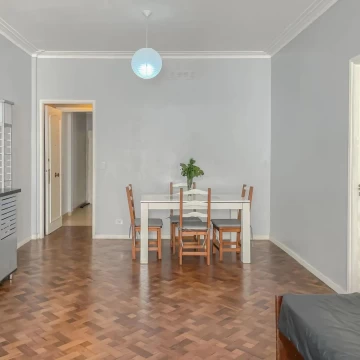 Venta departamento 4 ambientes luminoso con balcon en Balvanera