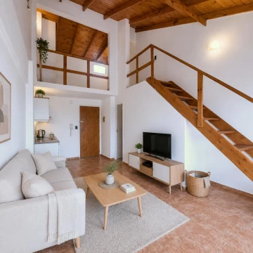 Depto. tipo loft  de 37 m2 en venta en Caseros a mts del centro, vista abierta Apto credito.