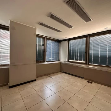 ALQUILER OFICINA - EDIFICIO "CLUB ALEMAN" EN MICROCENTRO