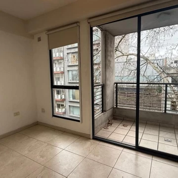 ALQUILER MONOAMBIENTE DIVIDIDO