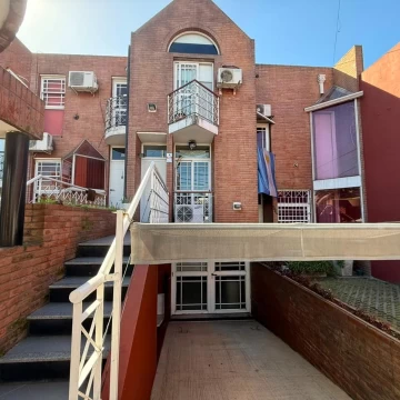 4 ambientes triplex en venta Ramos Mejía