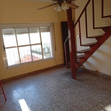 PH 4 ambientes venta Lomas del Mirador