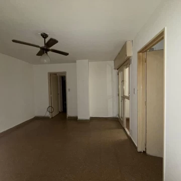 Departamento en Alquiler de 1 dormitorio en Centro