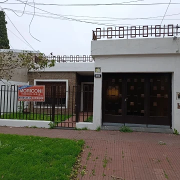 CASA EN ALUILER