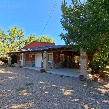 Venta casa 4 ambientes en Parque Sakura, Exaltación de la Cruz. Apta Crédito