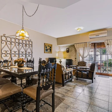 Venta | PH tipo casa | 3 dormitorios | Cochera | Jardin | Devoto  