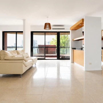 Venta Amplio Monoambientes  con Cochera y Amenities