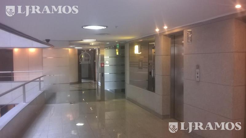 02-HALL